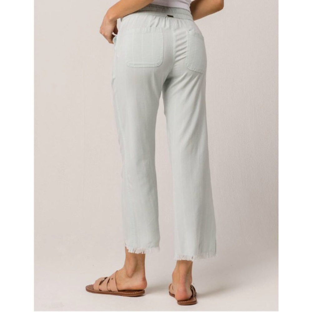 π₯π₯BILLABONG - CASUAL CROP PANTSπ₯π₯ - Picture 1 of 8